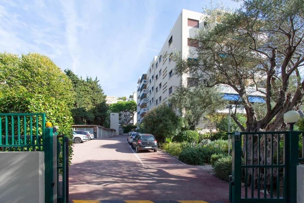 A6- 2 Bdr Incredible Sea View - Ac, Garage & Terrace Apartman Antibes Kültér fotó
